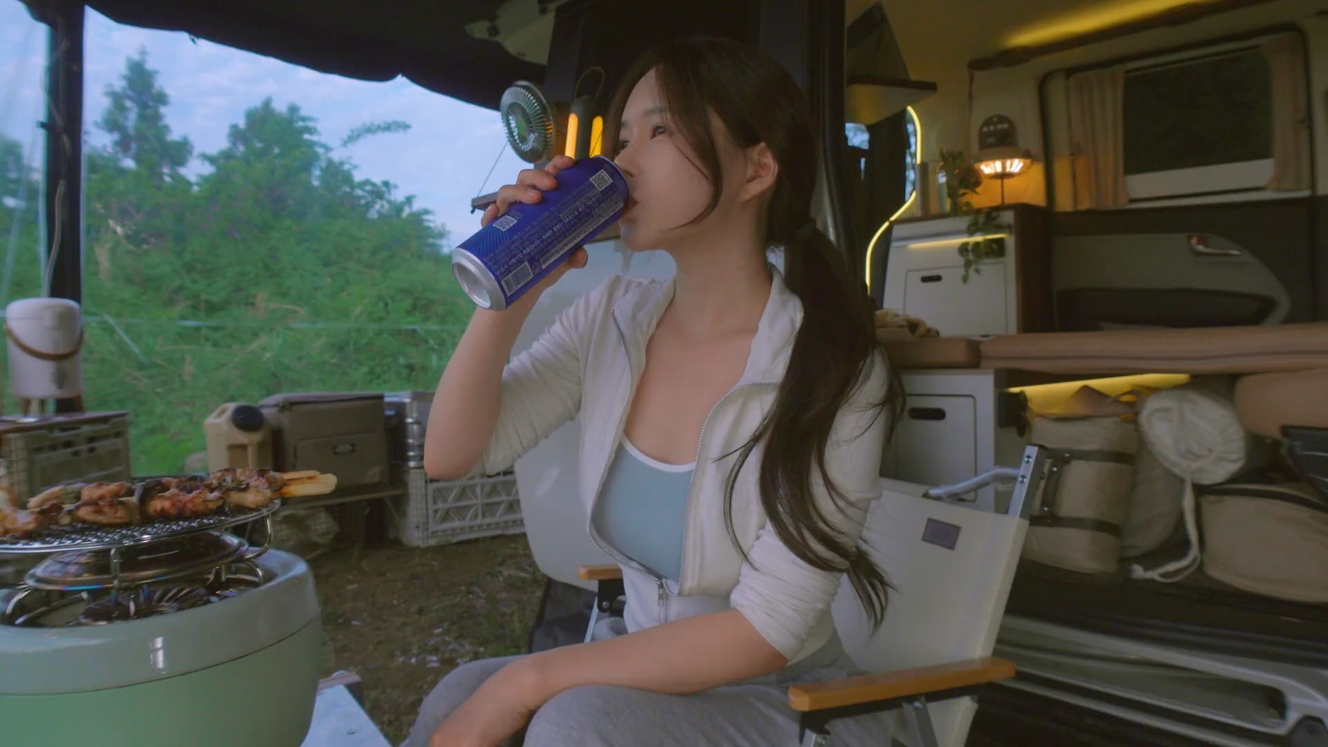 京东外卖投入20亿元为15万全职骑手升级福利：五险一金、防寒暑补贴、15万辆二轮车